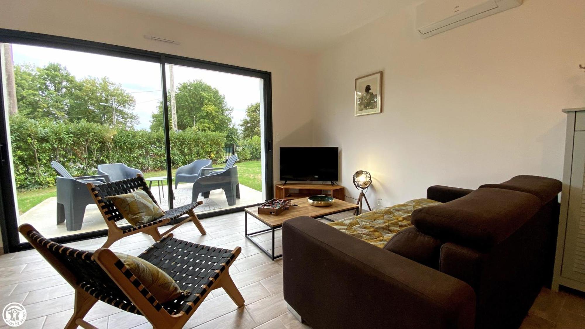 Breakislebed 3 Maisons Chu Limoges Isle Exterior foto
